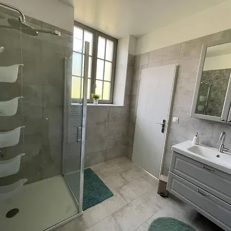 Maison Independante La Quietas Sur Les Hauteurs De Casa de Férias Sedan